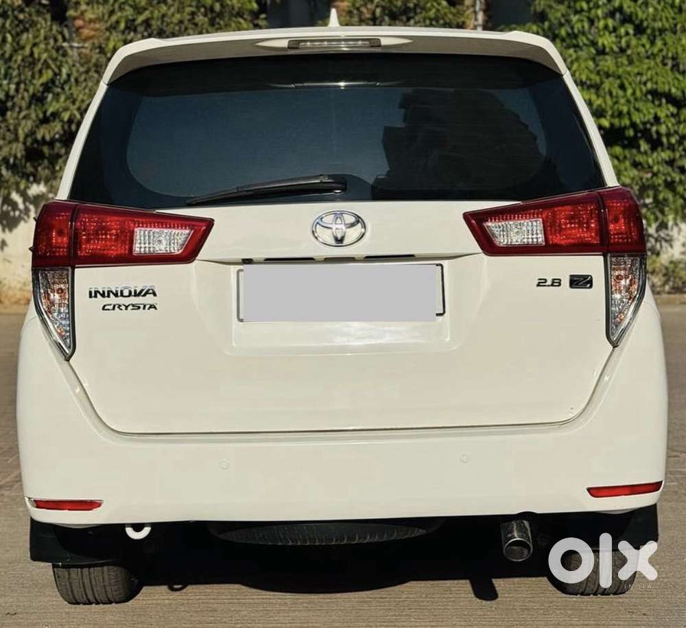 Toyota Innova Crysta 2.8 Zx At 7 Seater, 2018, Diesel