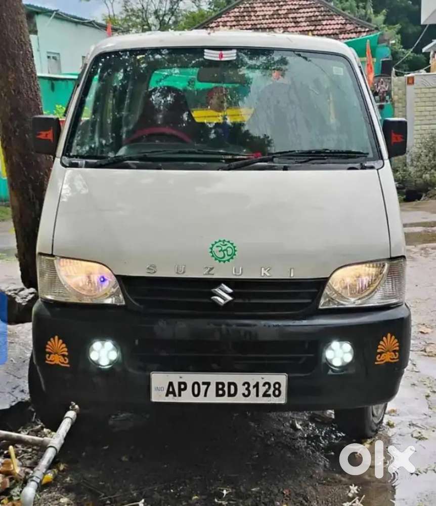Maruti Suzuki Eeco 2011 Petrol 82000 Km Driven