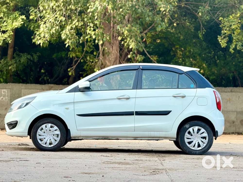 Tata Bolt Revotron Xt, 2015, Petrol