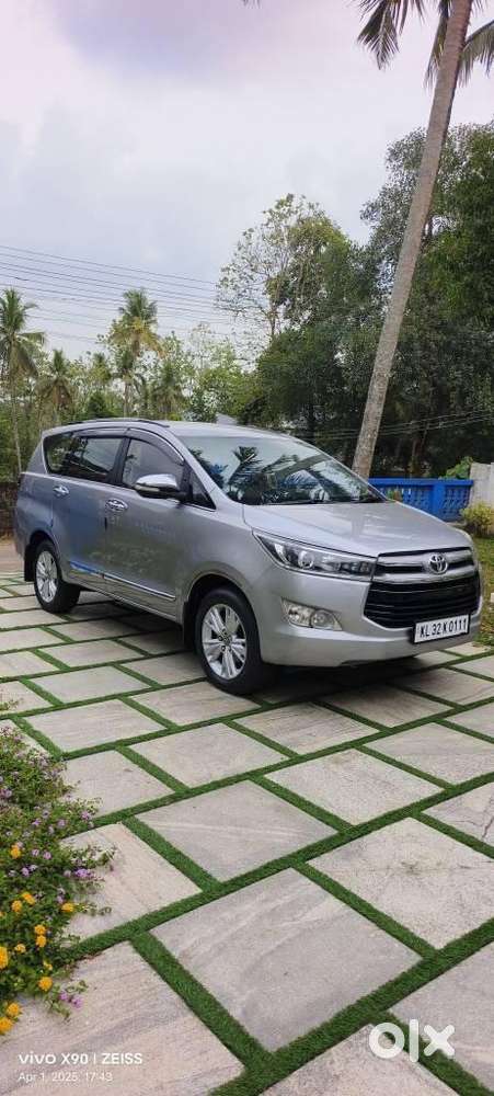 Toyota Innova Crysta 2.8 Z, 2016, Diesel