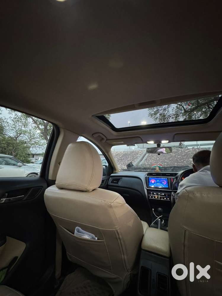 Honda City Petrol 2016 Sunroof Manual