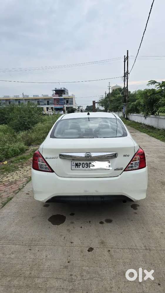 Nissan Sunny 2015 Diesel 80000 Km Driven