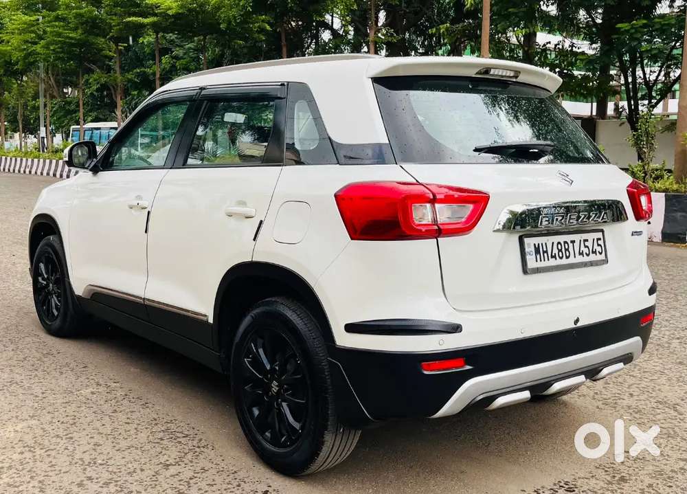 Vitara Breeza Smart Hybrid Petrol Automatic Top Model 2020 1st 18k Kms