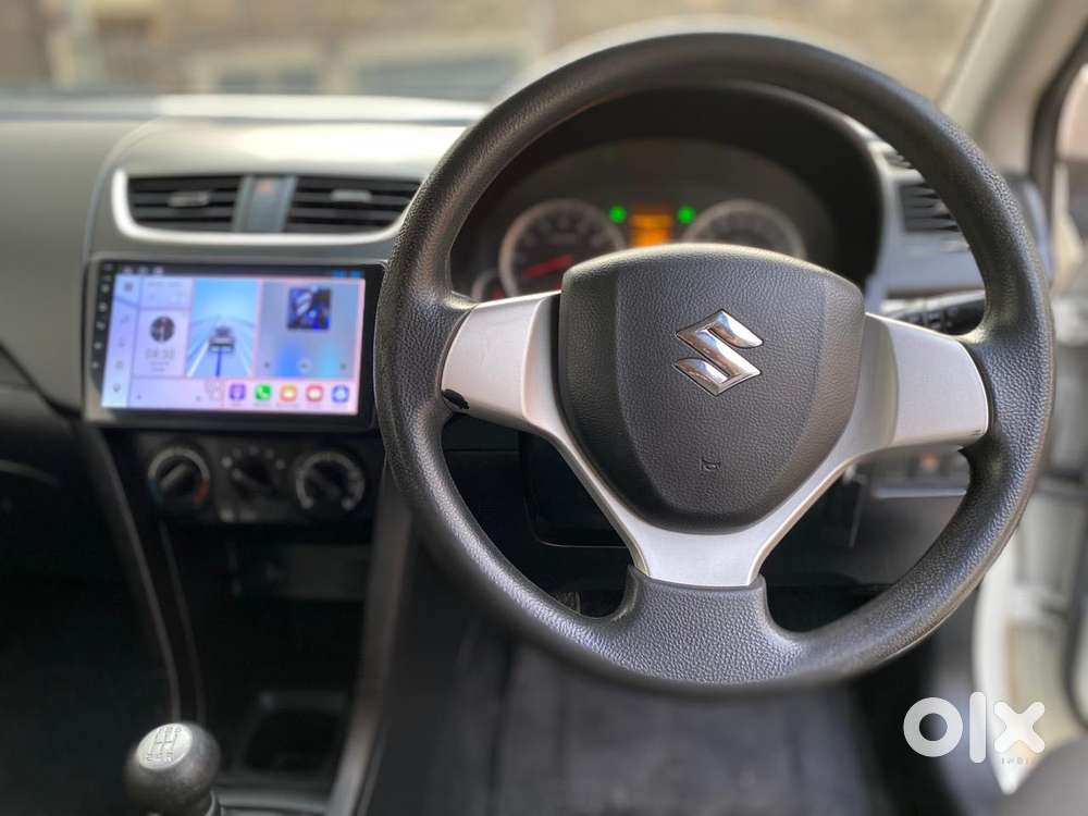 Maruti Suzuki Swift Vxi + Manual, 2012, Petrol