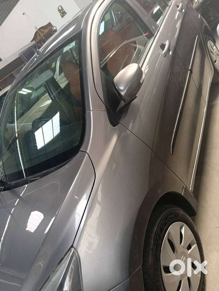 Maruti Suzuki Celerio 1.0 Zxi Amt, 2016, Petrol