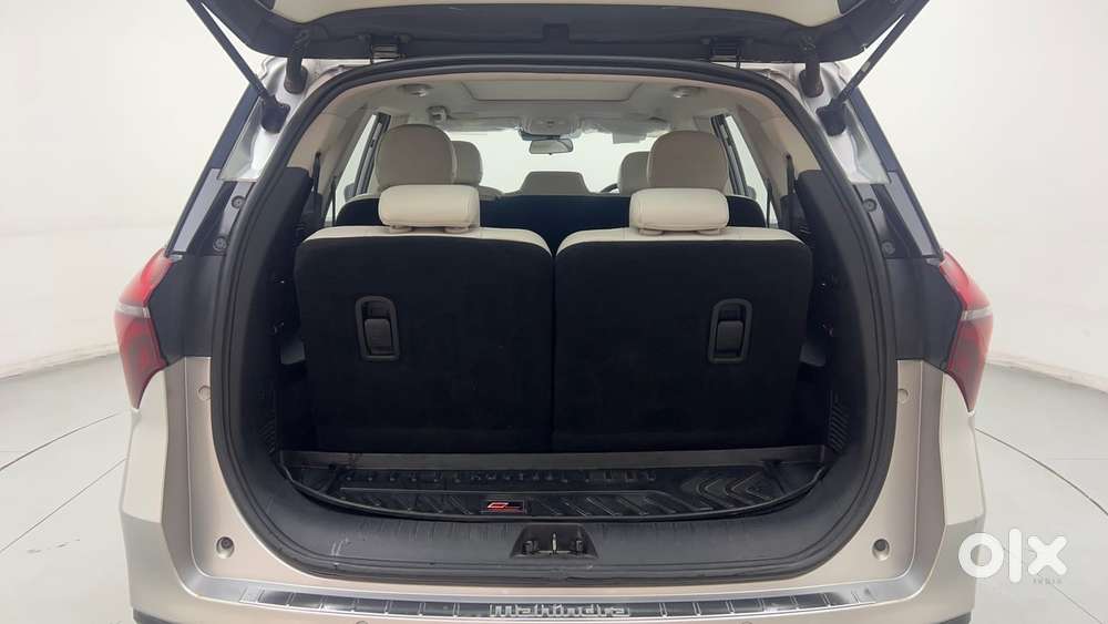 Mahindra Xuv700 2.0 Ax 7 Petrol At Luxury Pack Str, 2023, Petrol