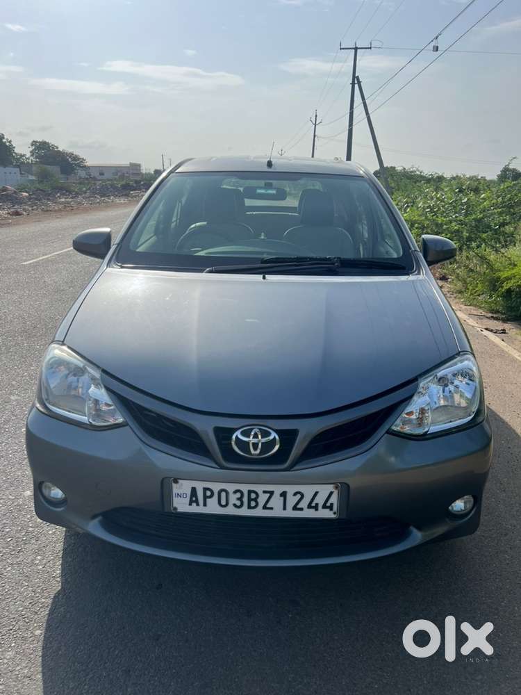 Toyota Etios Liva 2016