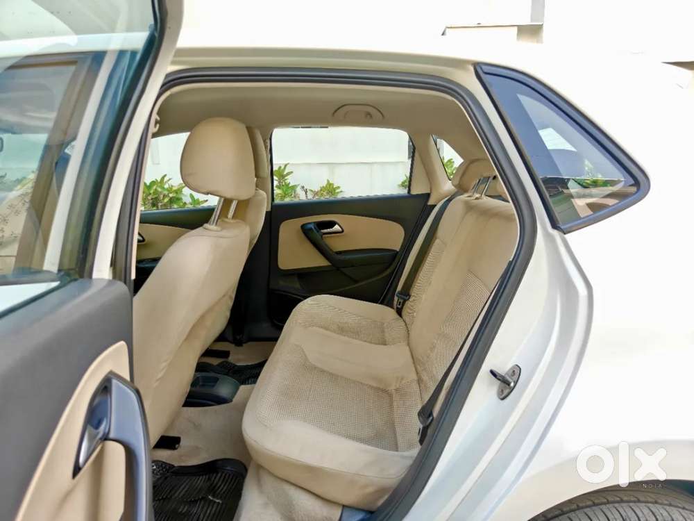 Volkswagen Polo Petrol Highline 1.2l, 2016, Petrol