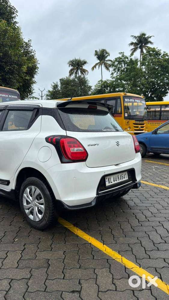 2022 Maruti Suzuki Swift Ags  Low Km  Excellent Condition