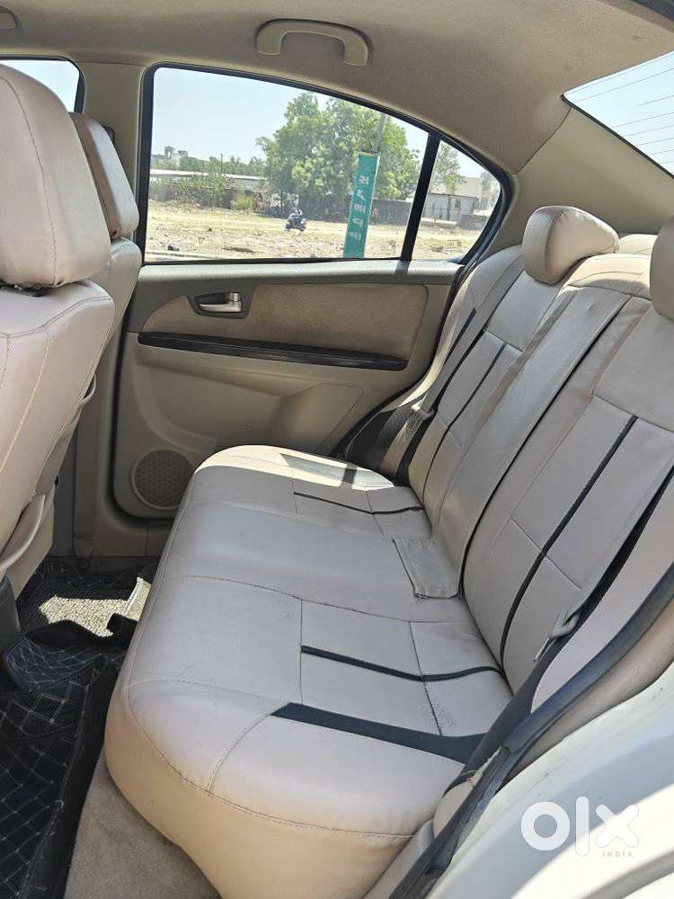 Maruti Suzuki Sx4 Zxi, 2010, Petrol