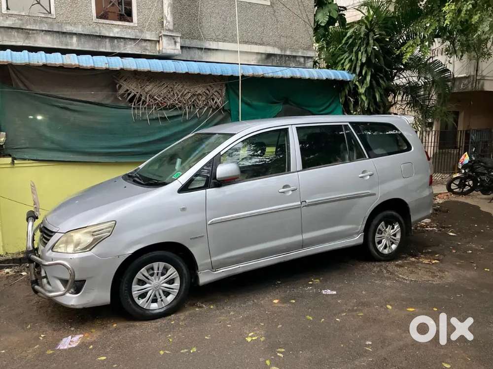 Toyota Innova 2012 Diesel 154000 Km Driven