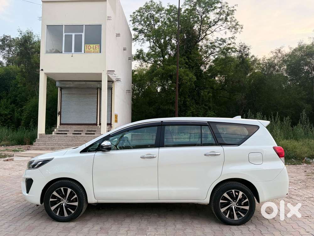 Toyota Innova Crysta [2020-ongoing] 2.4 Zx 7 Str, 2021, Diesel