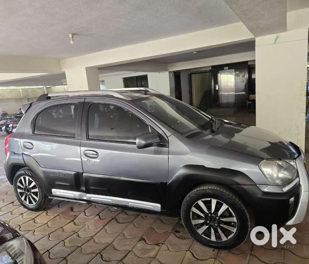 Toyota Etios Cross 2014