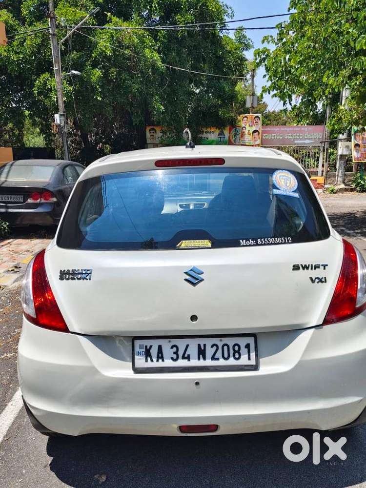 Maruti Suzuki Swift Vxi + Manual, 2012, Petrol