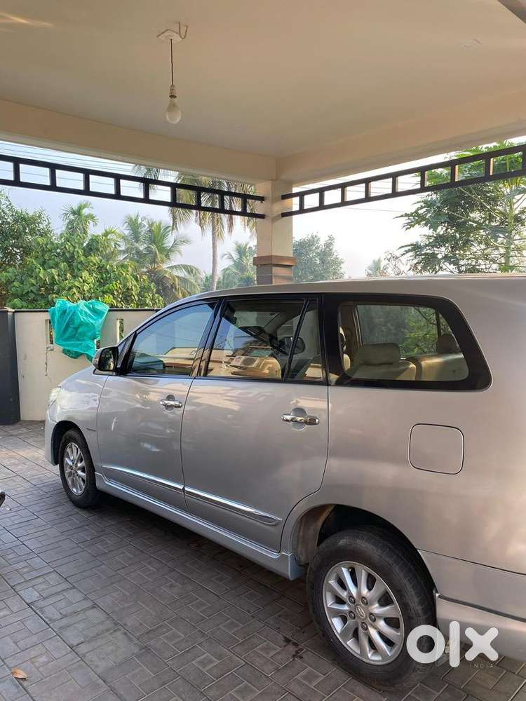 Toyota Innova 2013 Diesel 135000 Km Driven