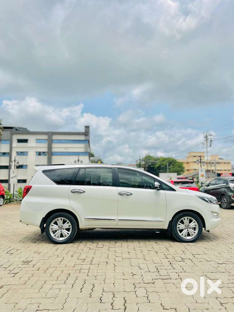 Toyota Innova Crysta 2.8 Zx At, 2017, Diesel