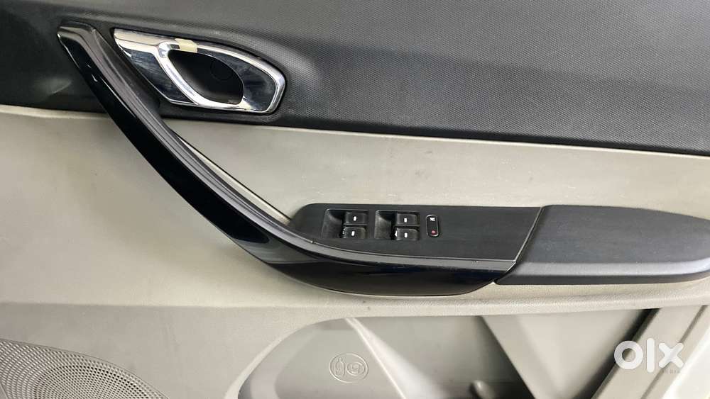 Tata Tiago 1.2 Revotron Xz, 2016, Petrol