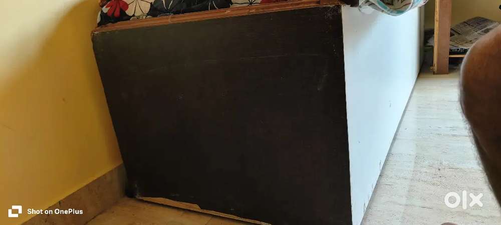 Single bed