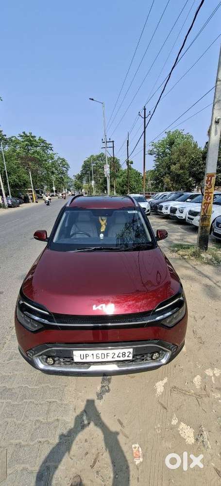 Kia Carens Luxury (o)1.5 Diesel At 7 Str, 2022, Diesel