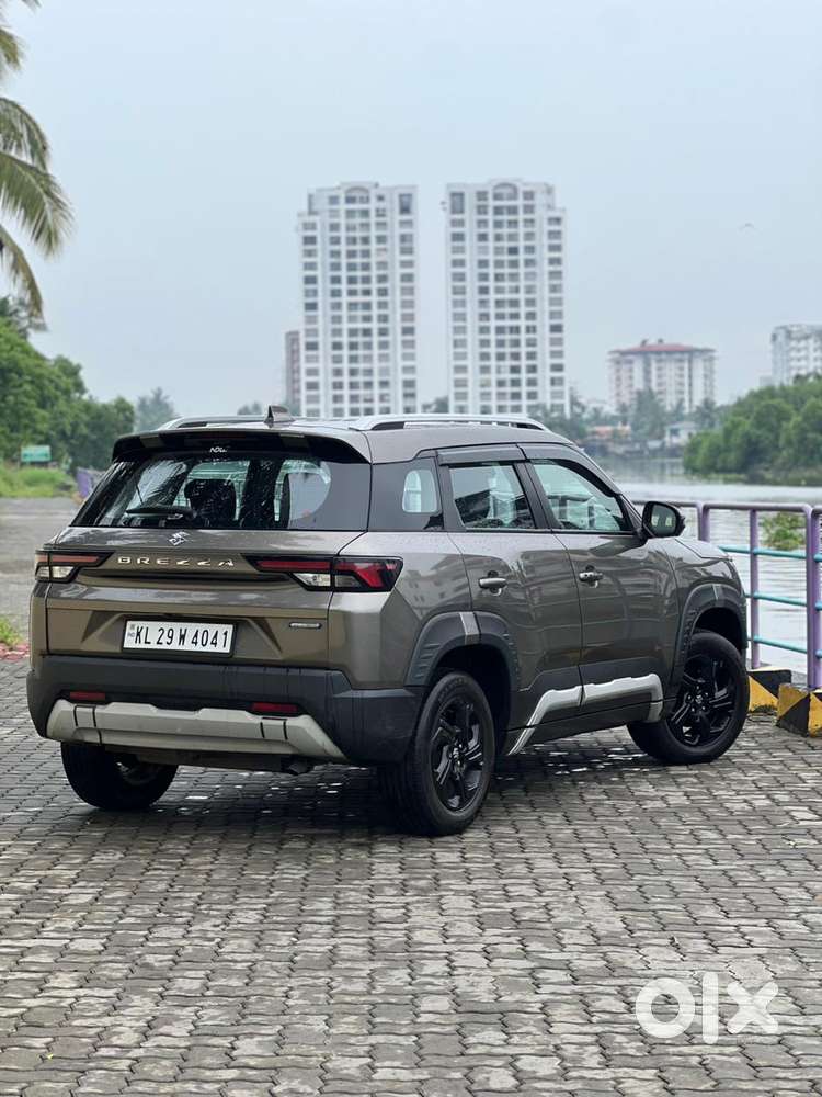 Maruti Suzuki Brezza, 2023, Petrol