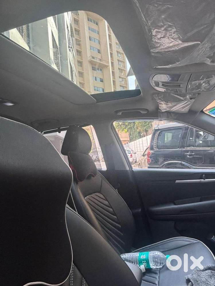 Kia Sonet 2025 Petrol 9900 Km Driven
