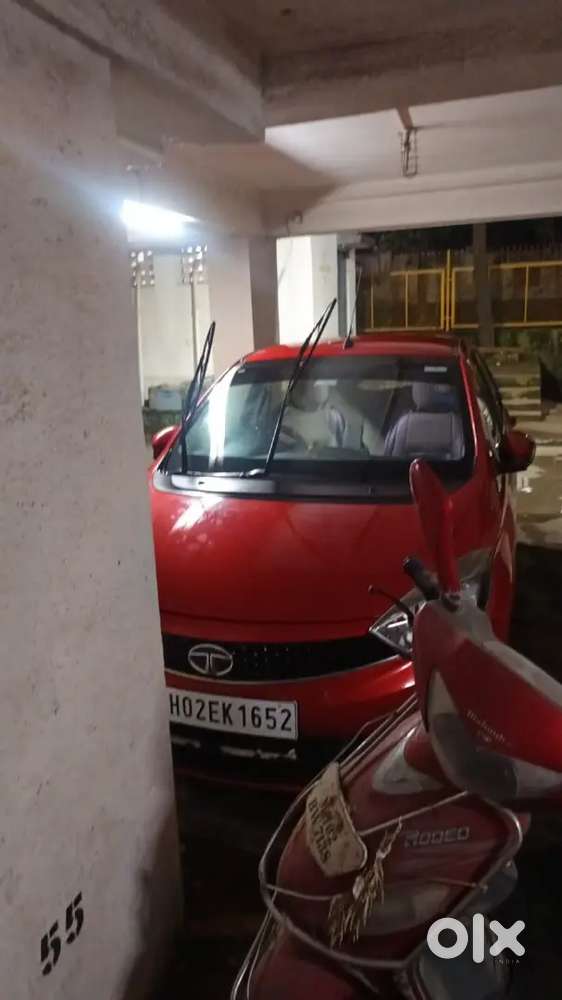 Tata Tiago Revotron 2016 Petrol