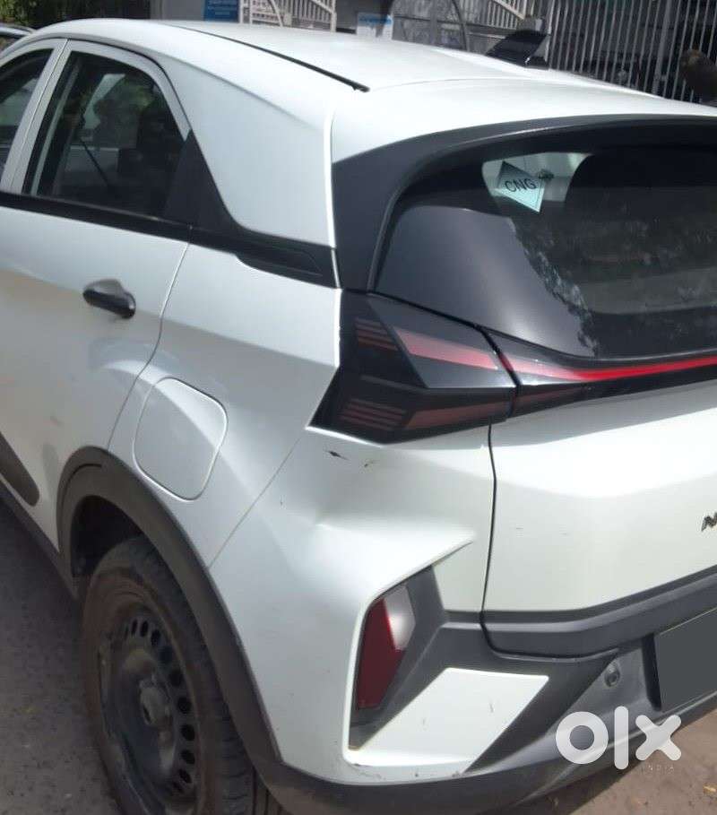 Tata Nexon, 2024, Petrol