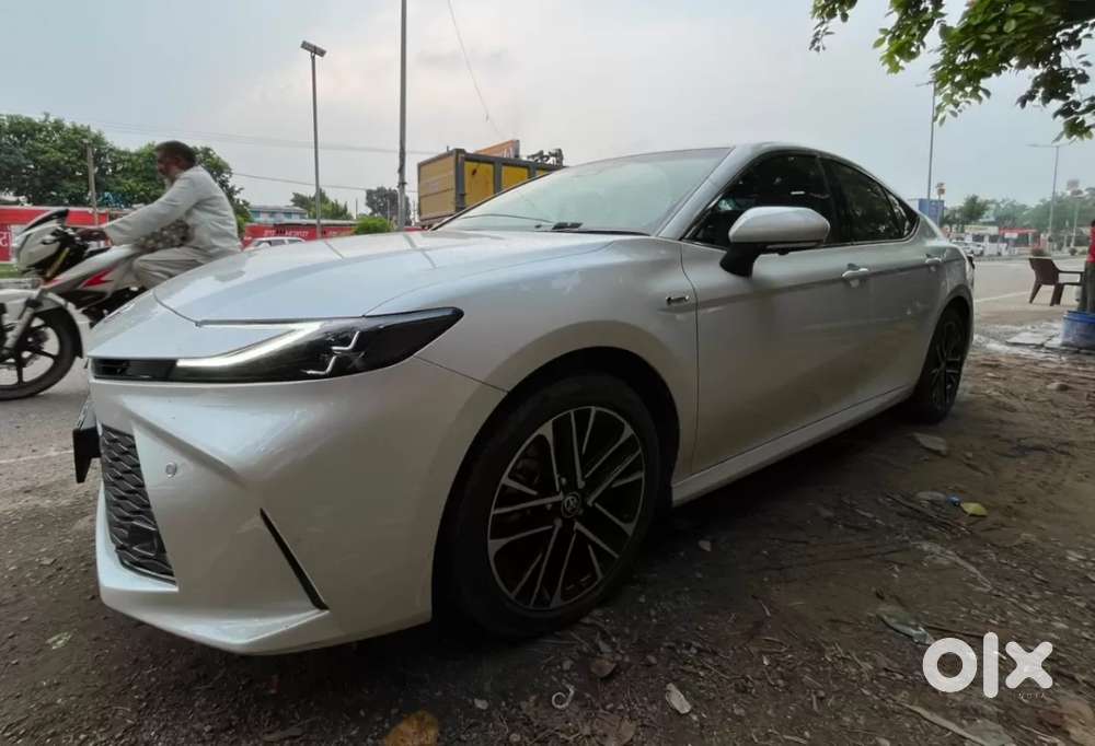 Toyota Camry, 2026, Petrol