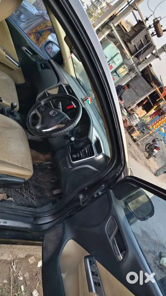 Honda City 2014 Diesel Good Condition With Sunroof