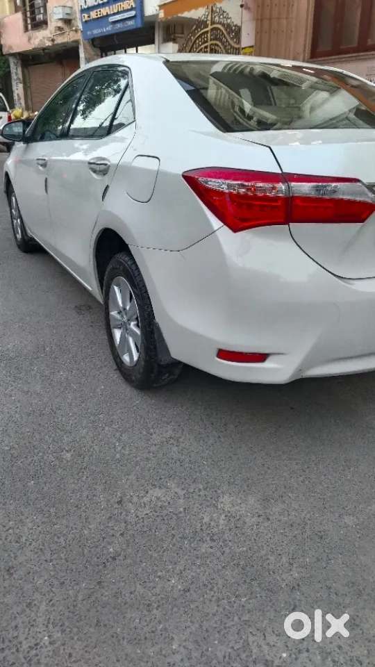 Toyota Corolla Altis 1.8 G, 2015, Petrol