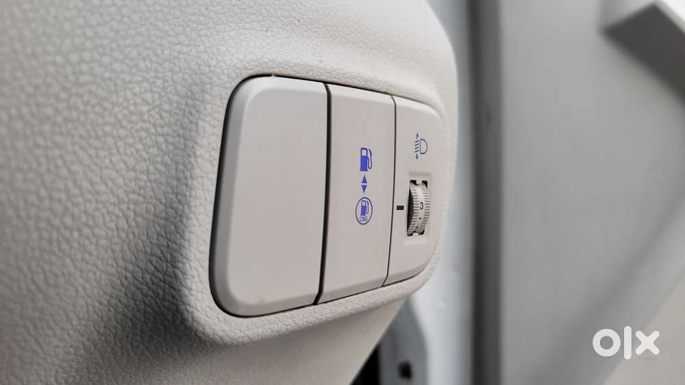 Hyundai Aura, 2022, Cng & Hybrids