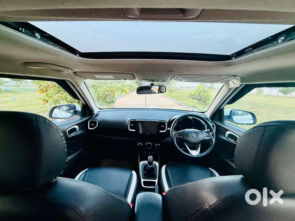 Hyundai Venue Diesel Very Used Sunroof Vehicle