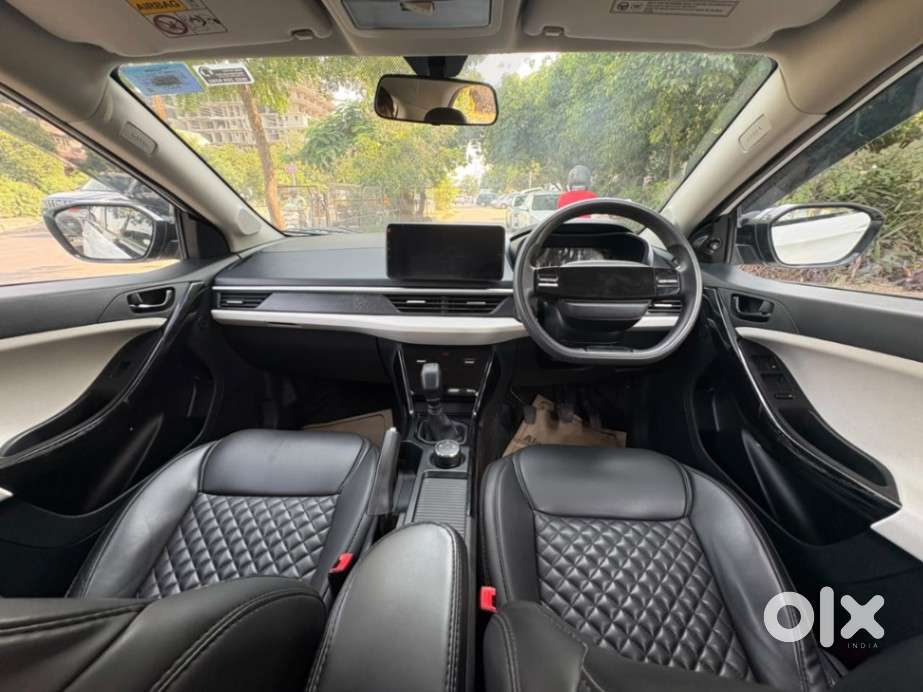 Tata Nexon Creative 1.2 Revotron Petrol 6 Mt, 2025, Petrol