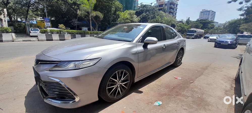 Toyota Camry 2.5 Hybrid, 2023, Cng & Hybrids