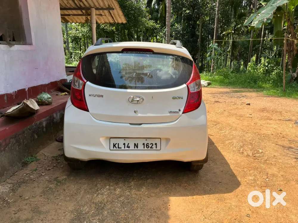 Hyundai Eon Magna 2013
