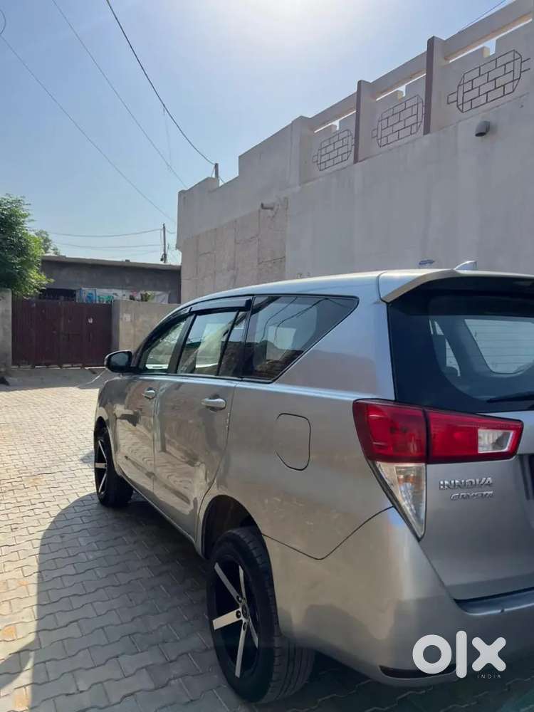 Toyota Innova Crysta 2018 Diesel 160000 Km Driven