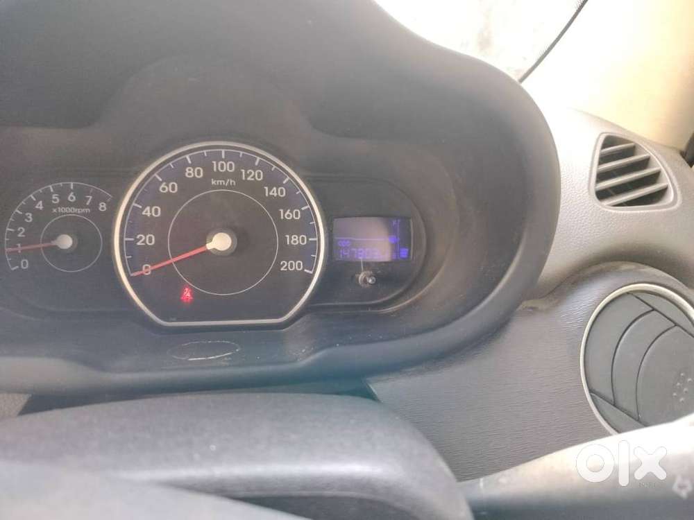 Hyundai I10 Sportz 2011
