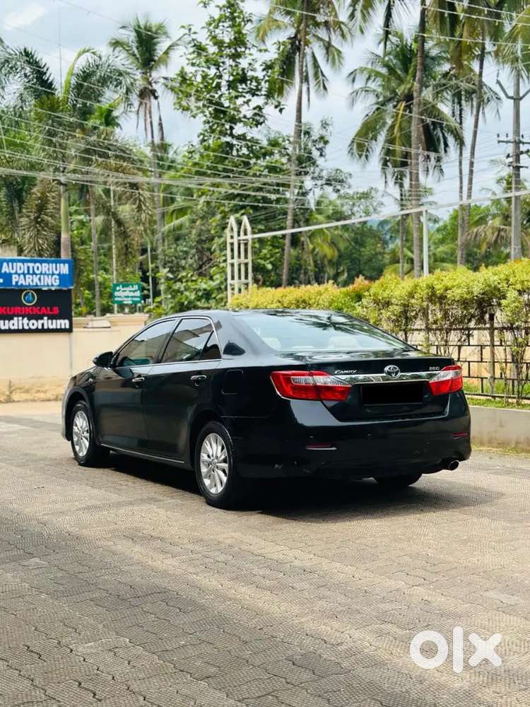 Toyota Camry 2012 Petrol 75000 Km Driven
