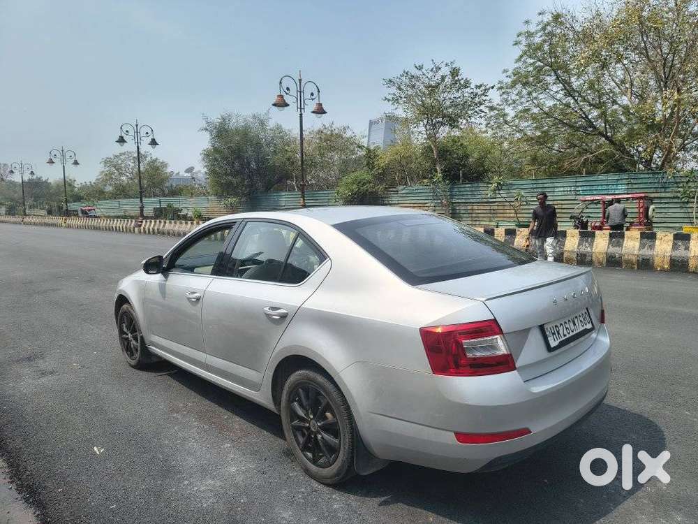 Skoda Octavia 1.8 Elegance Tsi At, 2015, Petrol