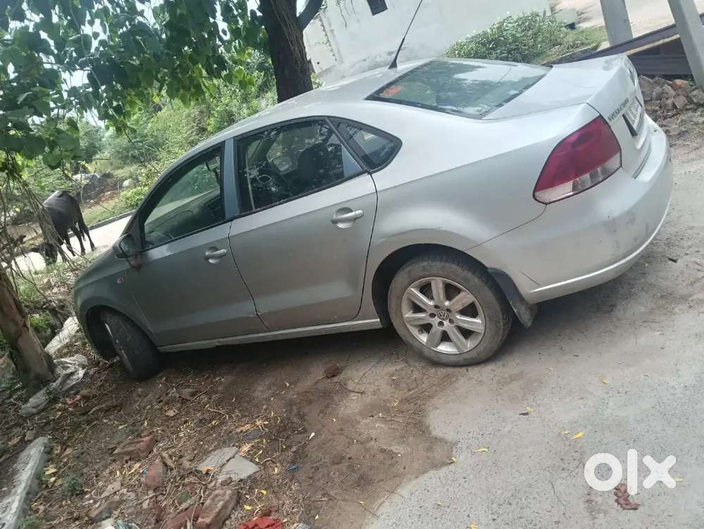 Volkswagen Vento Highline 2012 (petrol/cng)