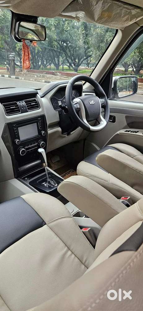 Mahindra Scorpio S10 At 2wd, 2017