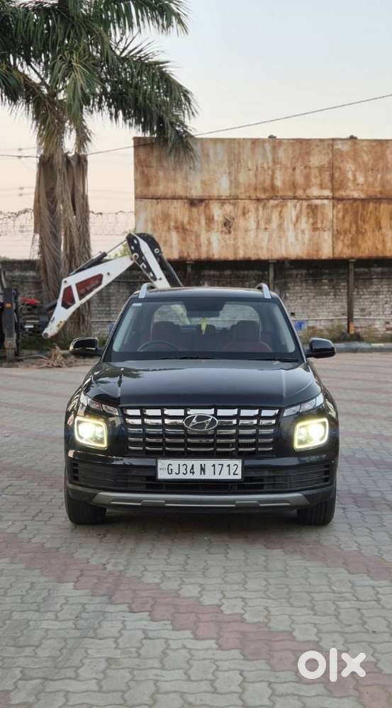 Hyundai Venue Sx Mt, 2023, Diesel