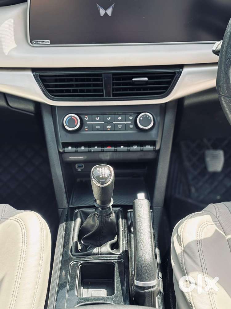 Mahindra Xuv700 2.2 Ax 5 Diesel Mt Str, 2023, Diesel