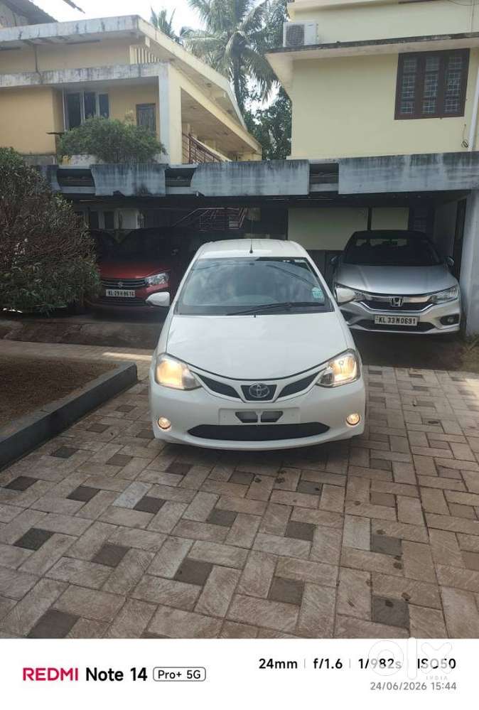 Toyota Etios Liva V, 2016, Petrol