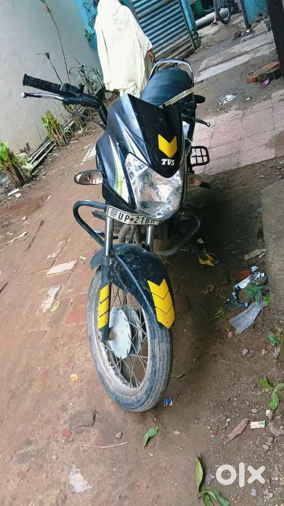 TVS Sport Bike 2016