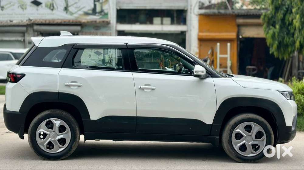 Maruti Suzuki Brezza 1.5 Vxi Smart Hybrid, 2022, Petrol