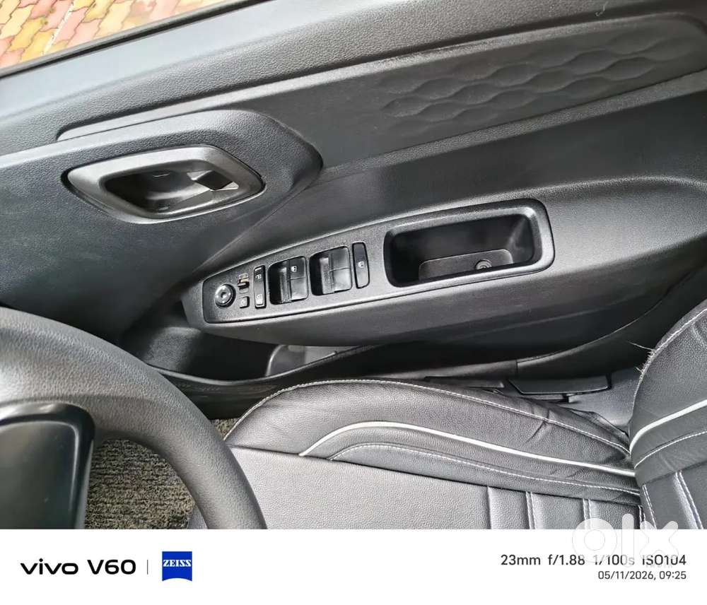 Grand I10 Nios 49000 Running