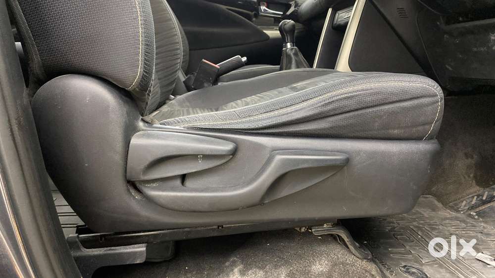 Toyota Innova Crysta 2.4 Vx Mt, 2016, Diesel