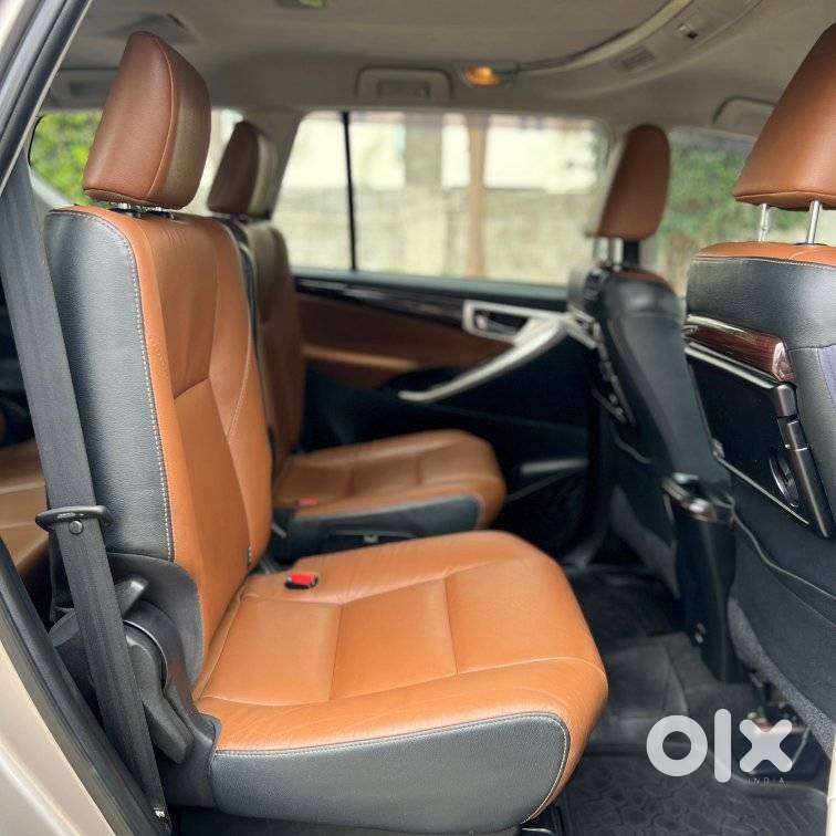 Toyota Innova Crysta 2.8z Automatic, 2017, Diesel