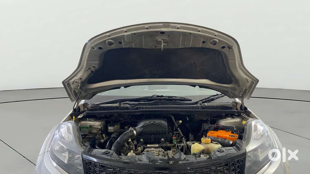 Tata Nexon 1.2 Revotron Xma, 2018, Petrol